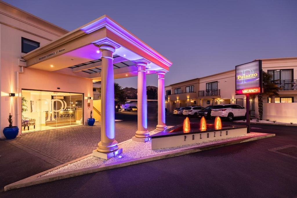 נלסון Palazzo Motor Lodge מראה חיצוני תמונה Entrance of the hotel