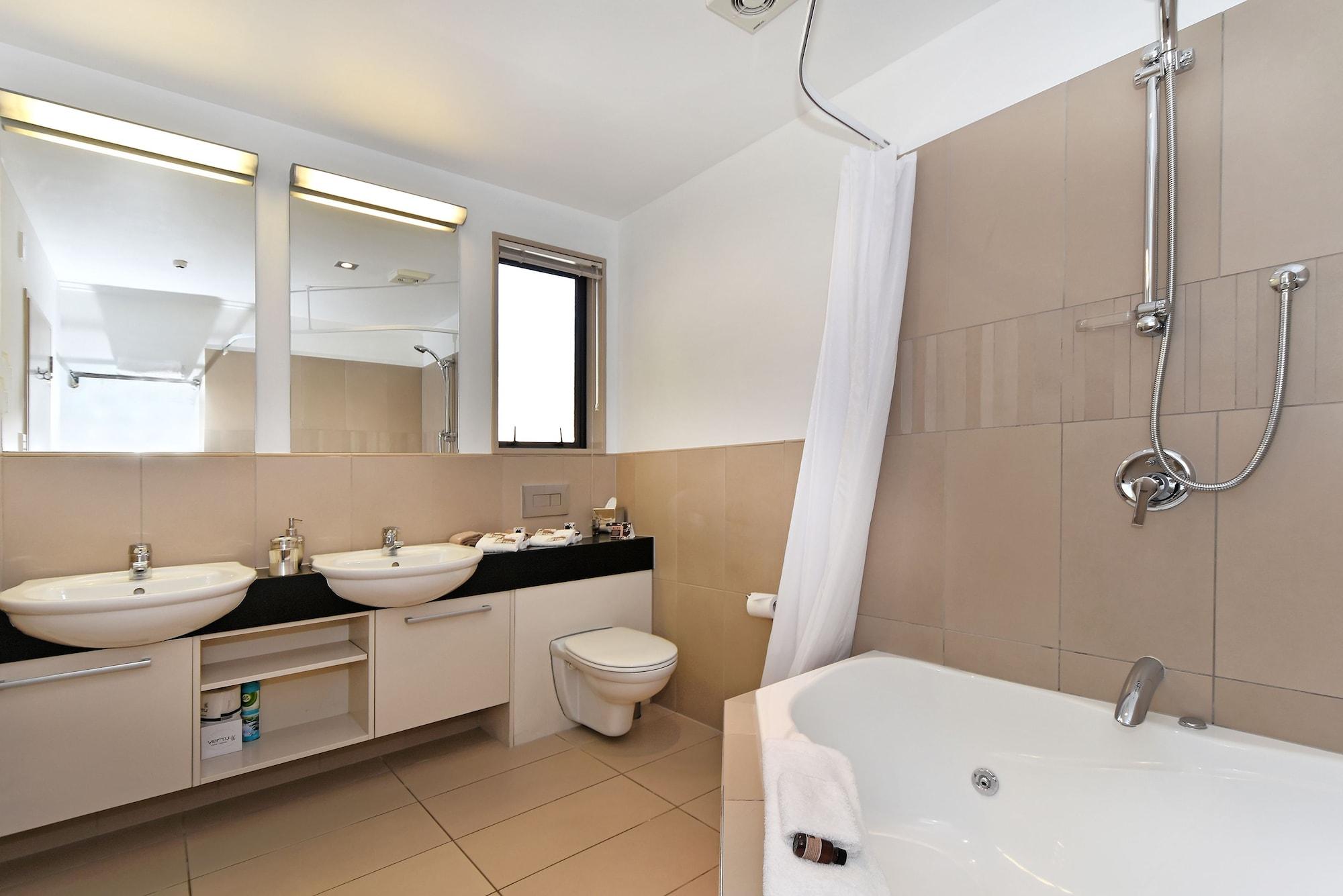 נלסון Palazzo Motor Lodge מראה חיצוני תמונה Bathroom